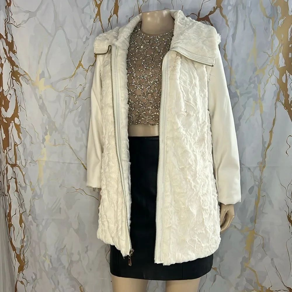 * Dennis Basso Sterling white and leather jacket with removable sleeves